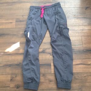 Lululemon Low Rise Studio Pants